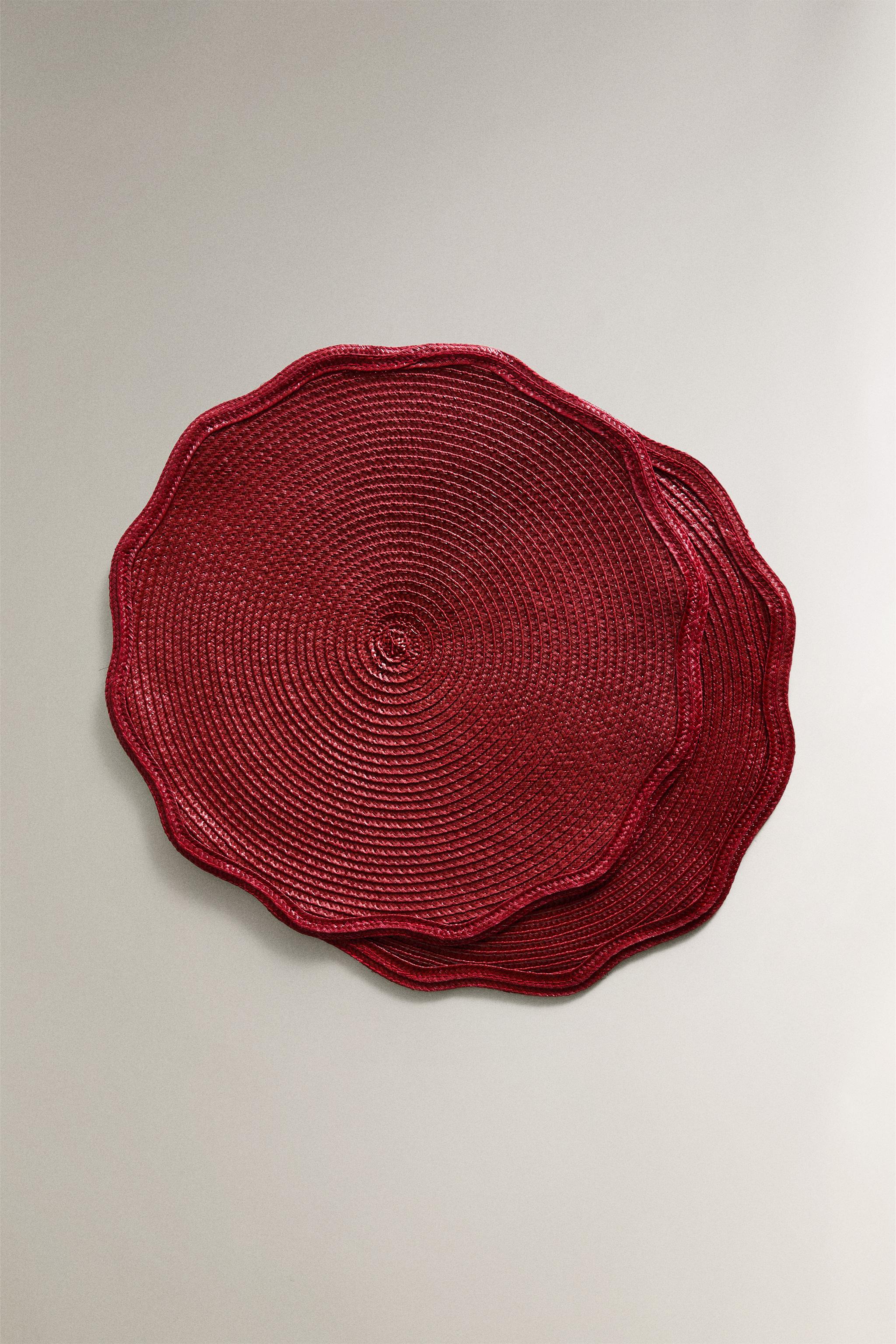 CHRISTMAS BLONDE LACE PLACEMAT (SET OF 2)